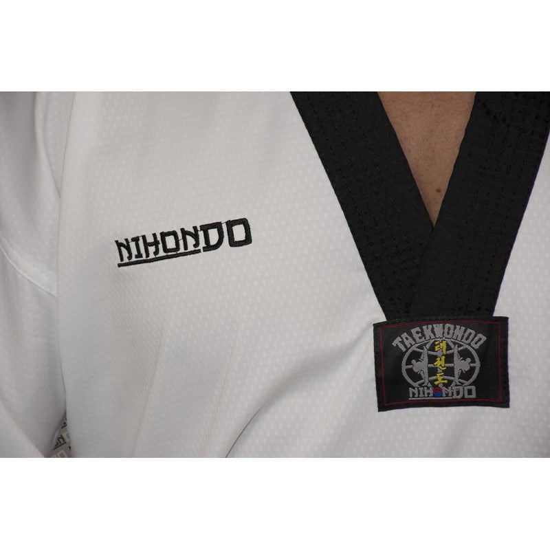Dobok UltraLight col noir NIHONDO